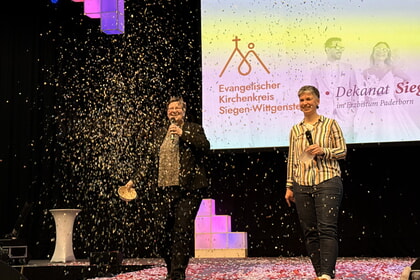 Segen auf Lebenszeit: Der &ouml;kumenische Stand auf der Hochzeitsmesse